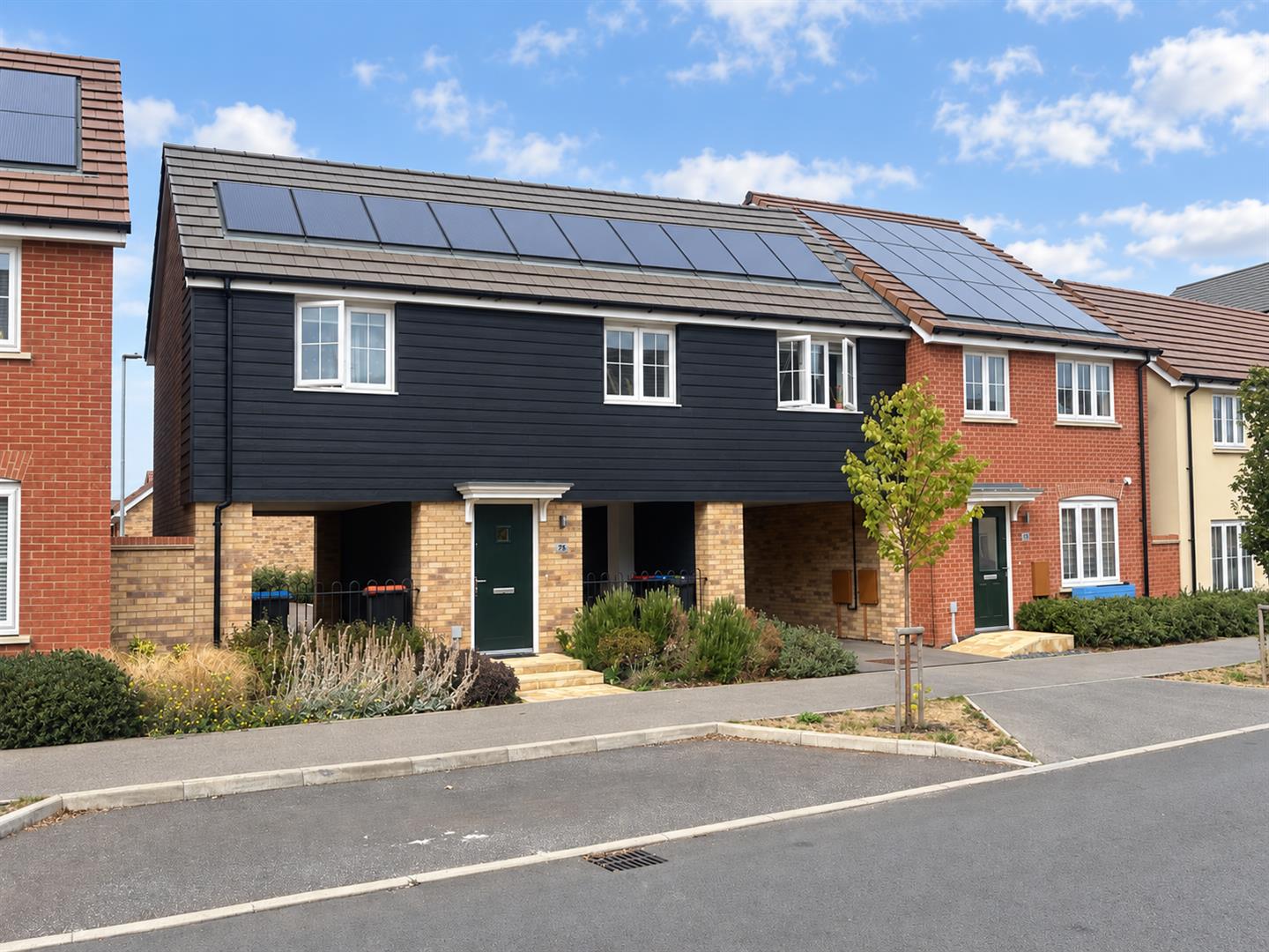 Santa Cruz Avenue, Newton Leys, Bletchley, Milton Keynes